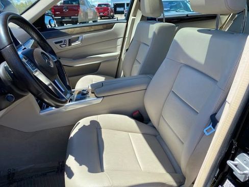 Used 2016 Mercedes-Benz E 350 4MATIC Wagon image 13