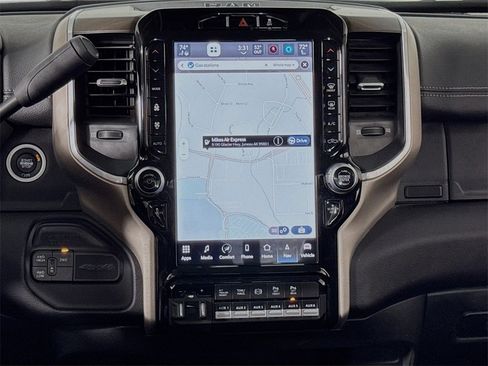 Used 2024 RAM 3500 Laramie image 18