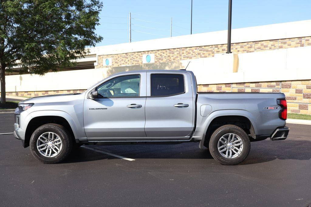 New 2026 Chevrolet Colorado LT w/ LT Convenience Package AWD/4WD image 4