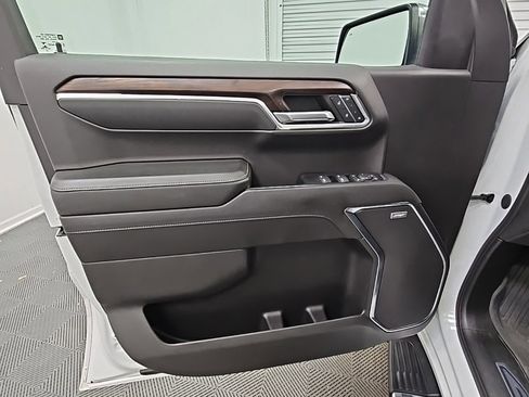 Used 2022 GMC Sierra 1500 SLT w/ SLT Premium Plus Package image 31