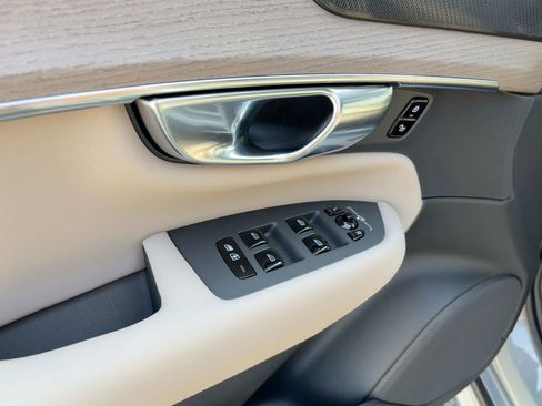 New 2026 Volvo XC90 B6 Plus w/ Protection Package Premier image 12