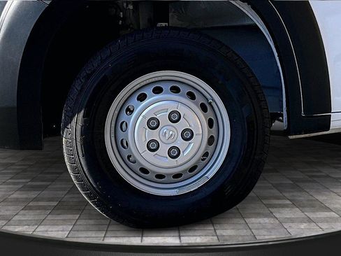 Used 2025 RAM ProMaster 2500 w/ Safety Group image 9