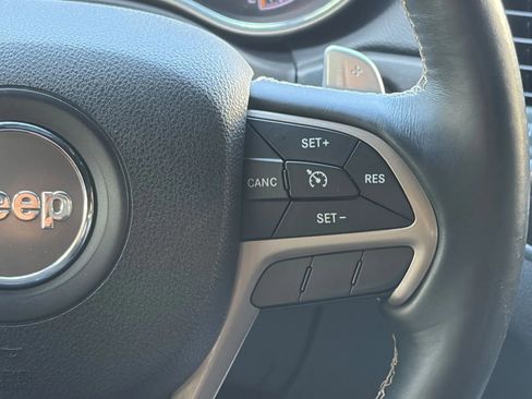 Used 2017 Jeep Grand Cherokee Limited AWD/4WD image 31