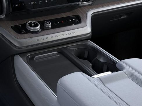 New 2025 Ford Expedition Platinum w/ Platinum Ultimate Package image 15