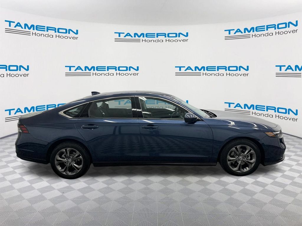 Used 2024 Honda Accord EX image 6