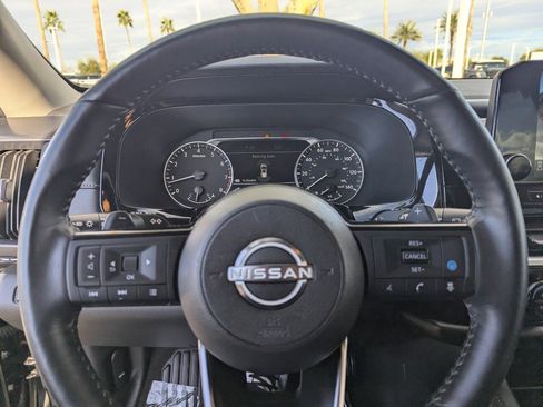 Certified 2024 Nissan Pathfinder SL image 29