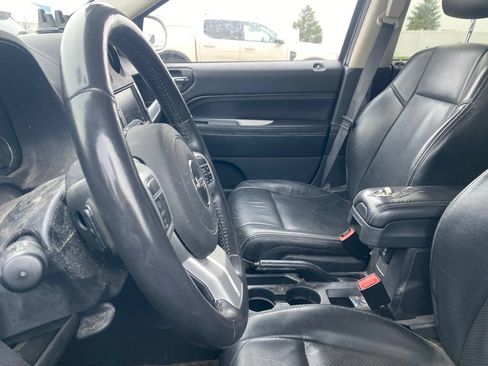 Used 2017 Jeep Compass High Altitude AWD/4WD image 13