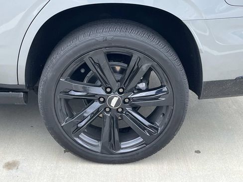 Certified 2025 Cadillac Escalade Sport Platinum AWD/4WD image 11