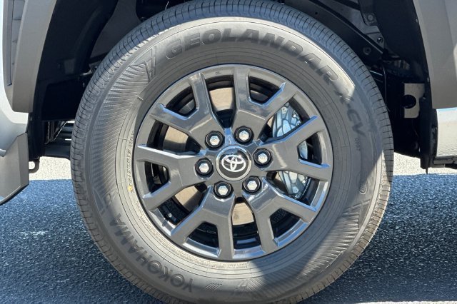 New 2026 Toyota 4Runner SR5 AWD/4WD image 34