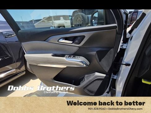 Used 2026 Chevrolet Traverse LT w/ Driver Confidence Package FWD image 10