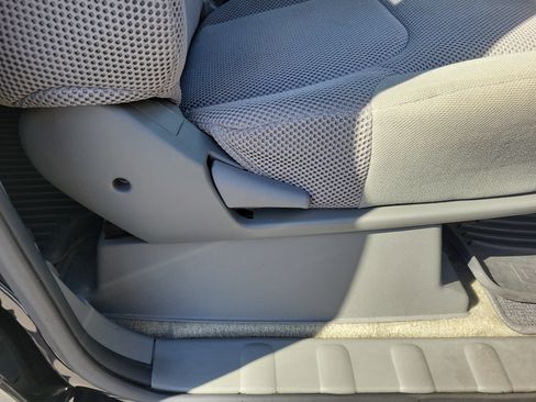 Used 2018 Nissan Frontier SV w/ Value Truck Package image 30