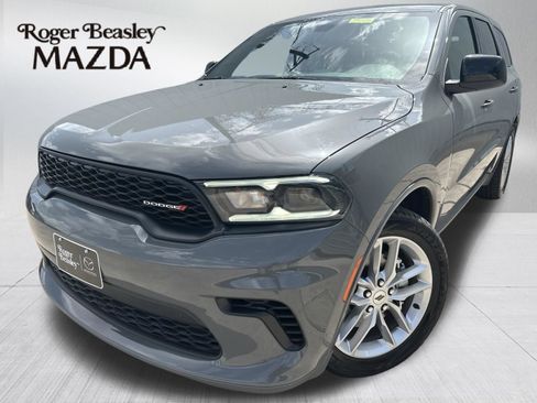 Used 2023 Dodge Durango GT RWD image 1