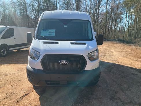New 2026 Ford Transit 250 148 Medium Roof RWD image 2