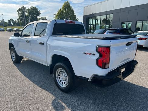Used 2024 Chevrolet Colorado W/T AWD/4WD image 5