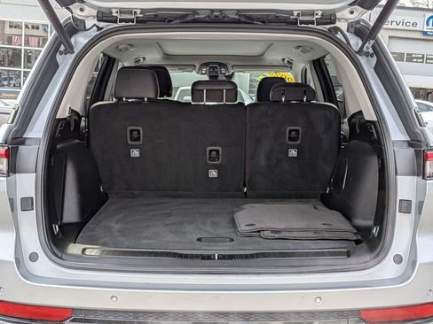 Used 2023 Jeep Grand Cherokee 30th Anniversary image 8