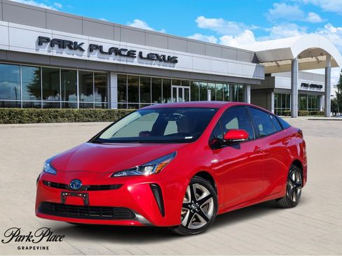 Used 2019 Toyota Prius image 1