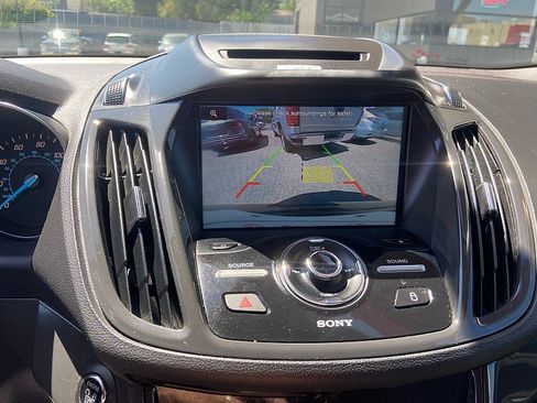 Used 2015 Ford Escape Titanium AWD/4WD image 16