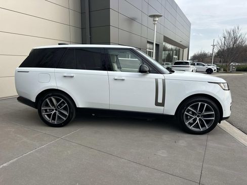 New 2026 Land Rover Range Rover SE AWD/4WD image 4