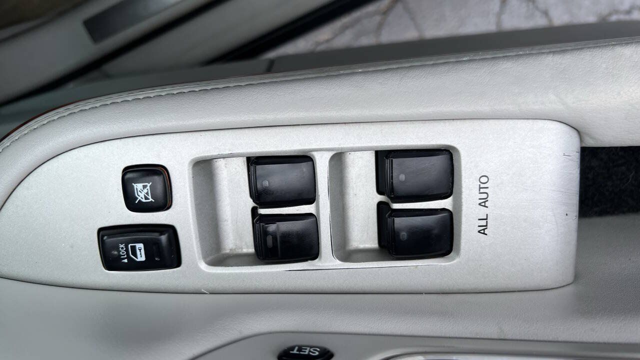 Used 2005 Lexus RX 330 AWD w/ Premium Plus Pkg image 19