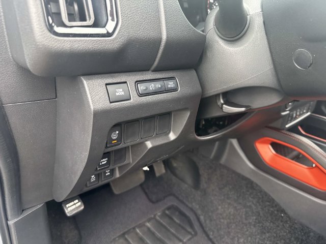 Used 2026 Nissan Frontier PRO-4X AWD/4WD image 19