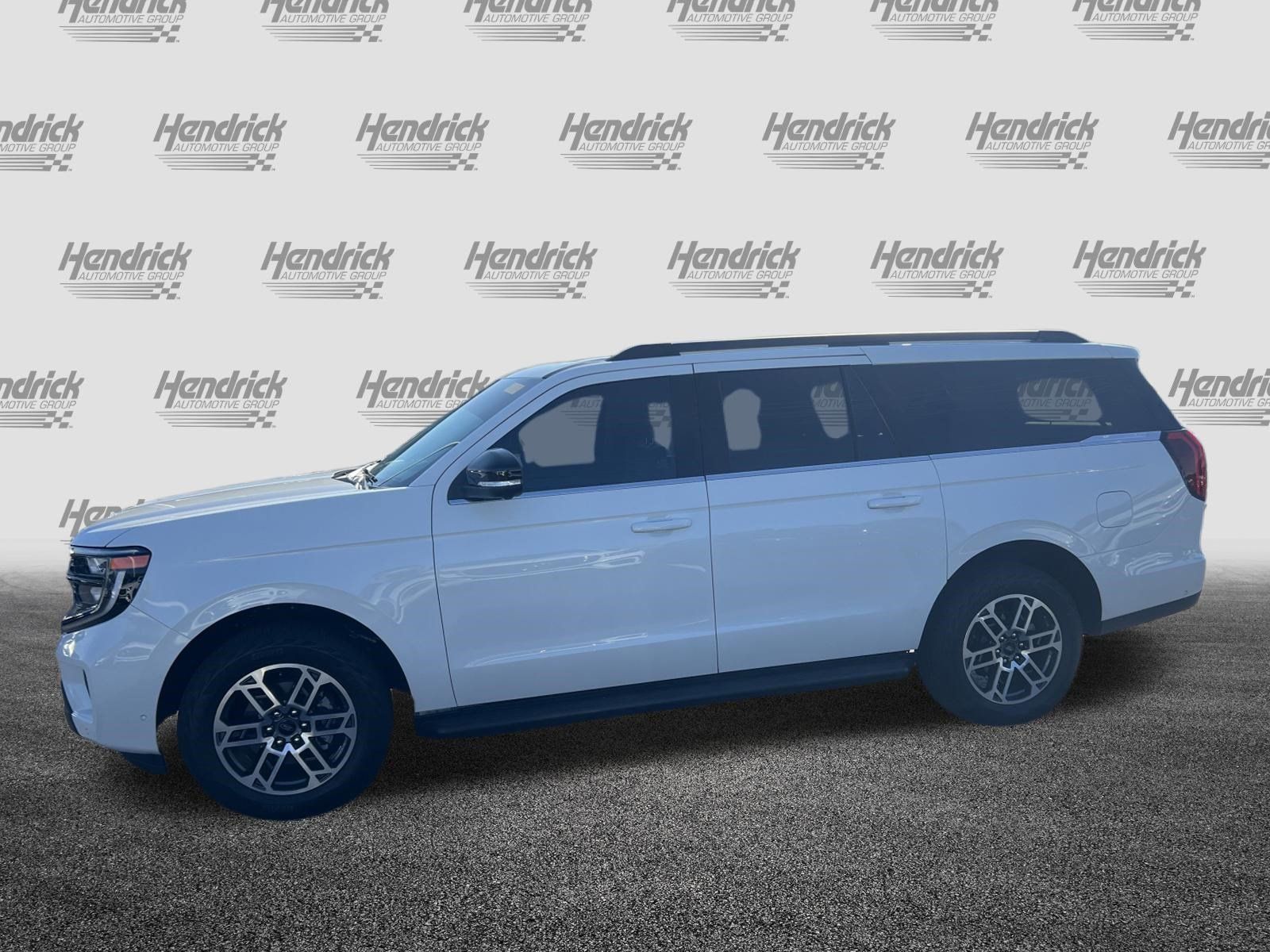 Used 2025 Ford Expedition Max Active AWD/4WD image 7