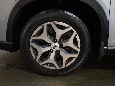 Used 2020 Subaru Forester Premium AWD/4WD image 9