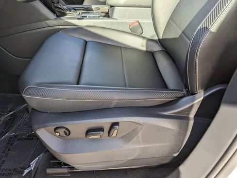 Used 2023 Volkswagen Atlas Cross Sport SE image 19