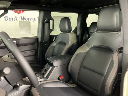 New 2026 Ford Bronco Outer Banks AWD/4WD image 14