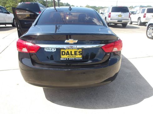 Used 2019 Chevrolet Impala LT FWD image 12