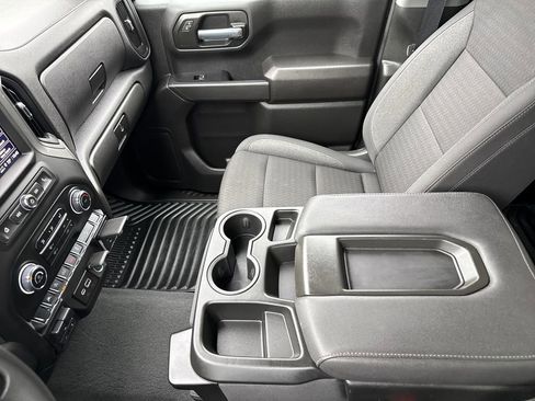 Used 2025 Chevrolet Silverado 1500 Custom Trail Boss w/ Dark Appearance Package AWD/4WD image 37