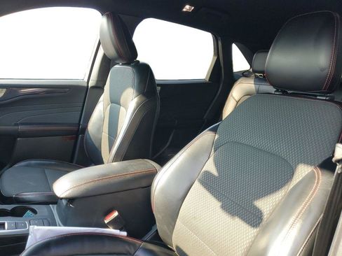 Used 2024 Ford Escape ST-Line FWD image 11