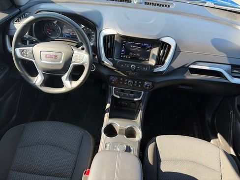 Used 2024 GMC Terrain SLE w/ Driver Convenience Package AWD/4WD image 36