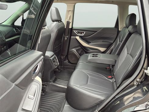 Used 2022 Subaru Forester Limited w/ Popular Package #3 image 16