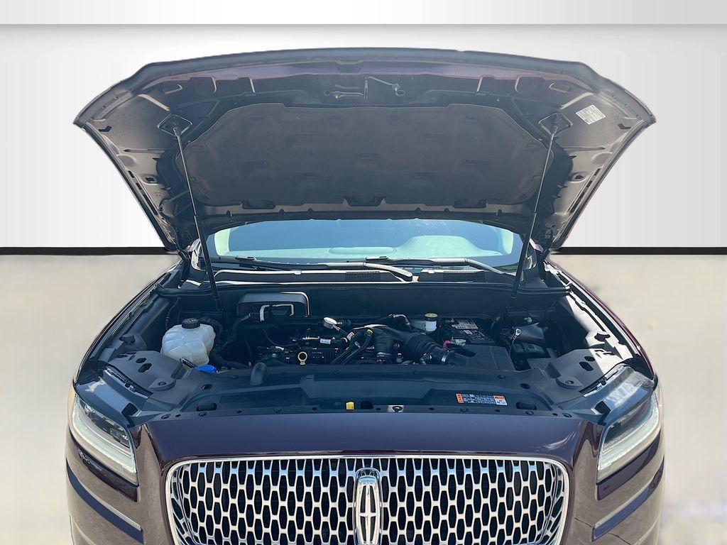 Used 2023 Lincoln Nautilus Reserve AWD/4WD image 31