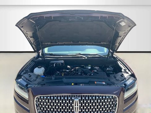 Used 2023 Lincoln Nautilus Reserve AWD/4WD image 31