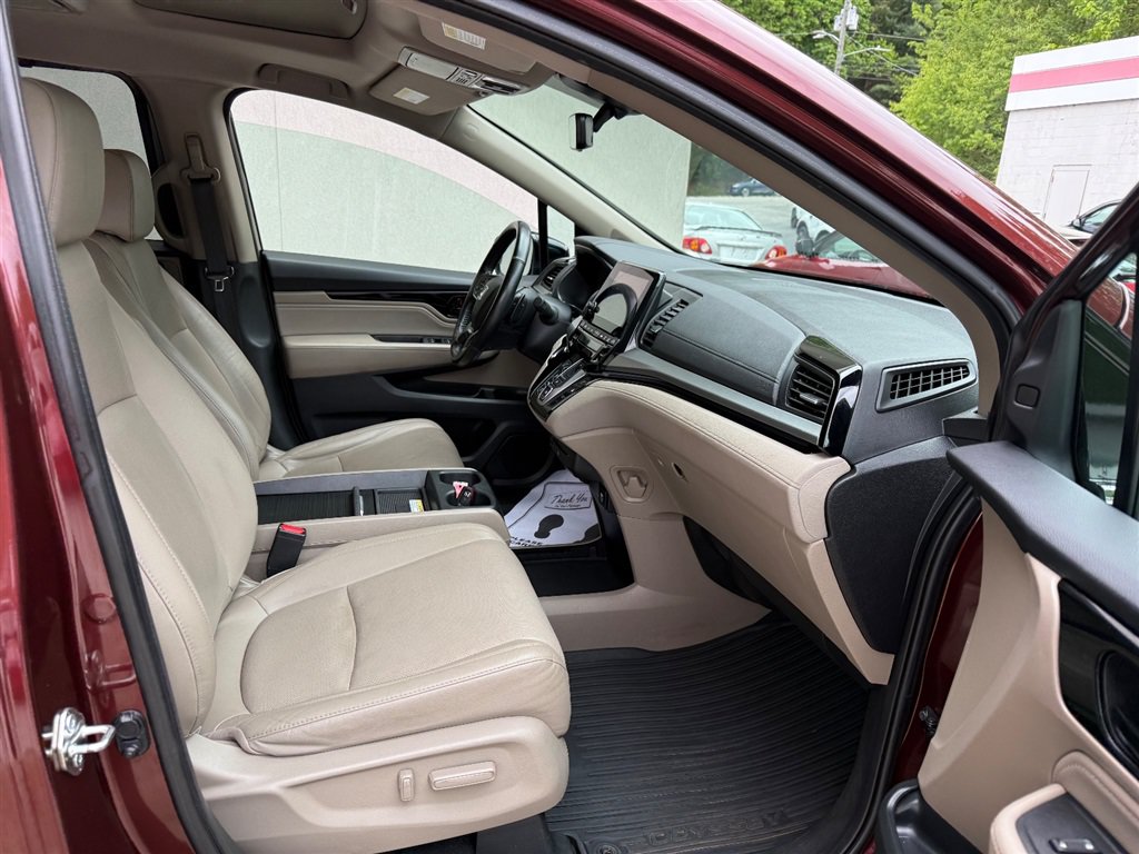 Used 2020 Honda Odyssey Elite image 4