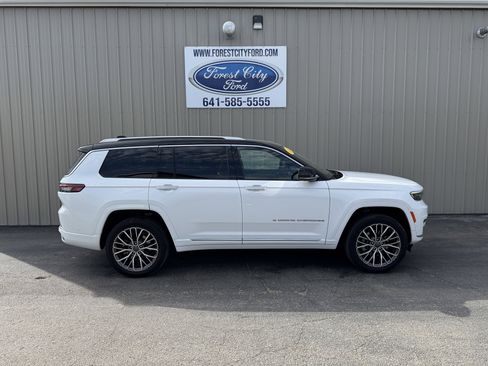 Used 2023 Jeep Grand Cherokee L Summit image 6