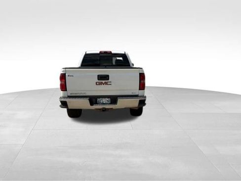 Used 2015 GMC Sierra 1500 SLT w/ SLT Crew Cab Value Package AWD/4WD image 4
