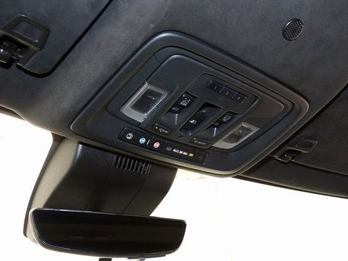 Used 2025 GMC Sierra 1500 Denali Ultimate image 25