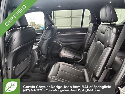 Certified 2025 Jeep Grand Cherokee L Limited w/ Black Appearance Package AWD/4WD image 23