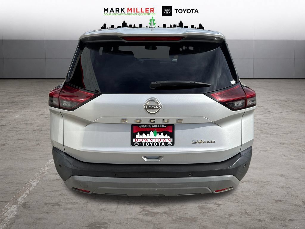 Used 2022 Nissan Rogue SV AWD/4WD image 4