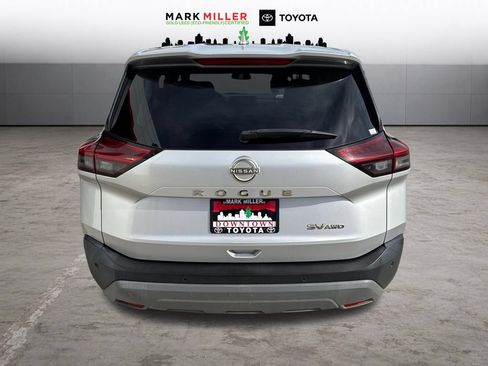 Used 2022 Nissan Rogue SV AWD/4WD image 4