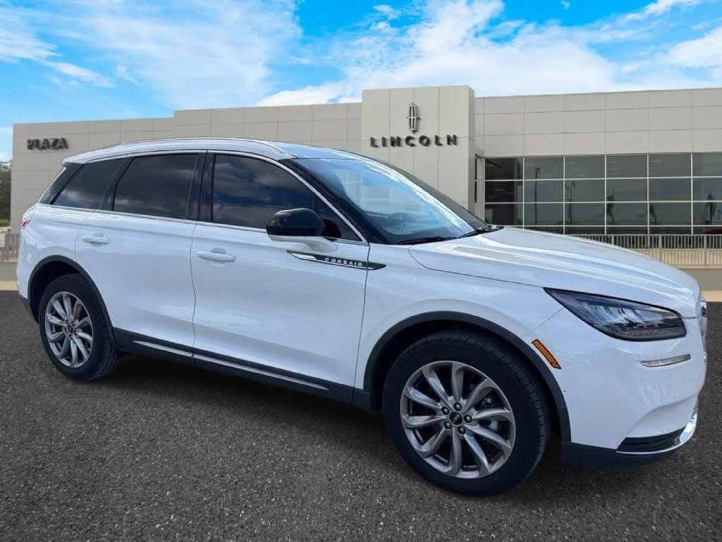 Used 2022 Lincoln Corsair AWD w/ Premium Package image 1