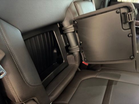 Used 2023 GMC Sierra 2500 Denali w/ Denali Ultimate Package image 23