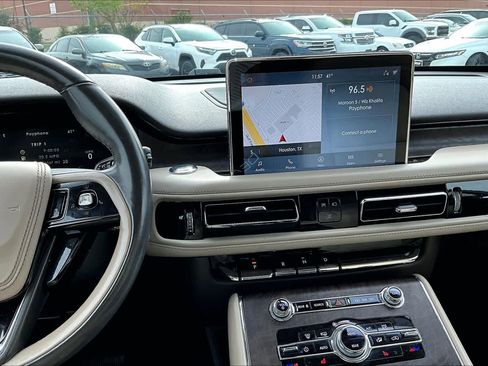 Used 2020 Lincoln Aviator Reserve image 6