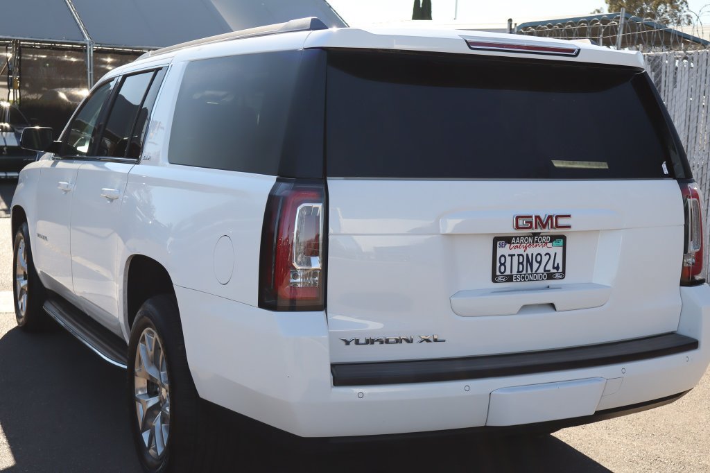 Used 2020 GMC Yukon XL SLE w/ SLE Value Package AWD/4WD image 16