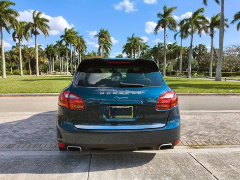 Used 2014 Porsche Cayenne AWD/4WD image 15