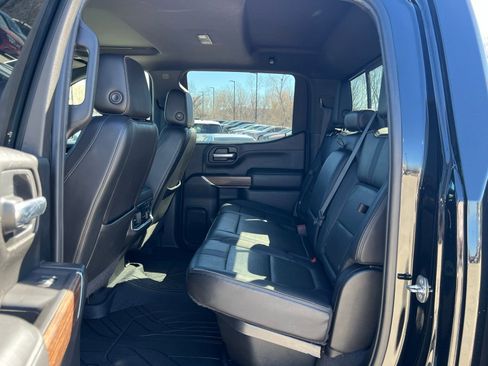 Used 2021 Chevrolet Silverado 1500 High Country w/ Technology Package image 17