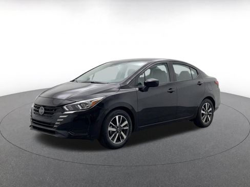 Used 2025 Nissan Versa SV FWD image 3