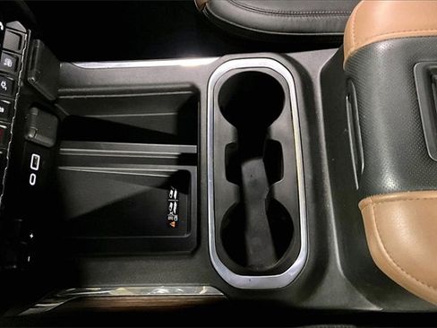 Used 2022 Chevrolet Silverado 3500 High Country image 35